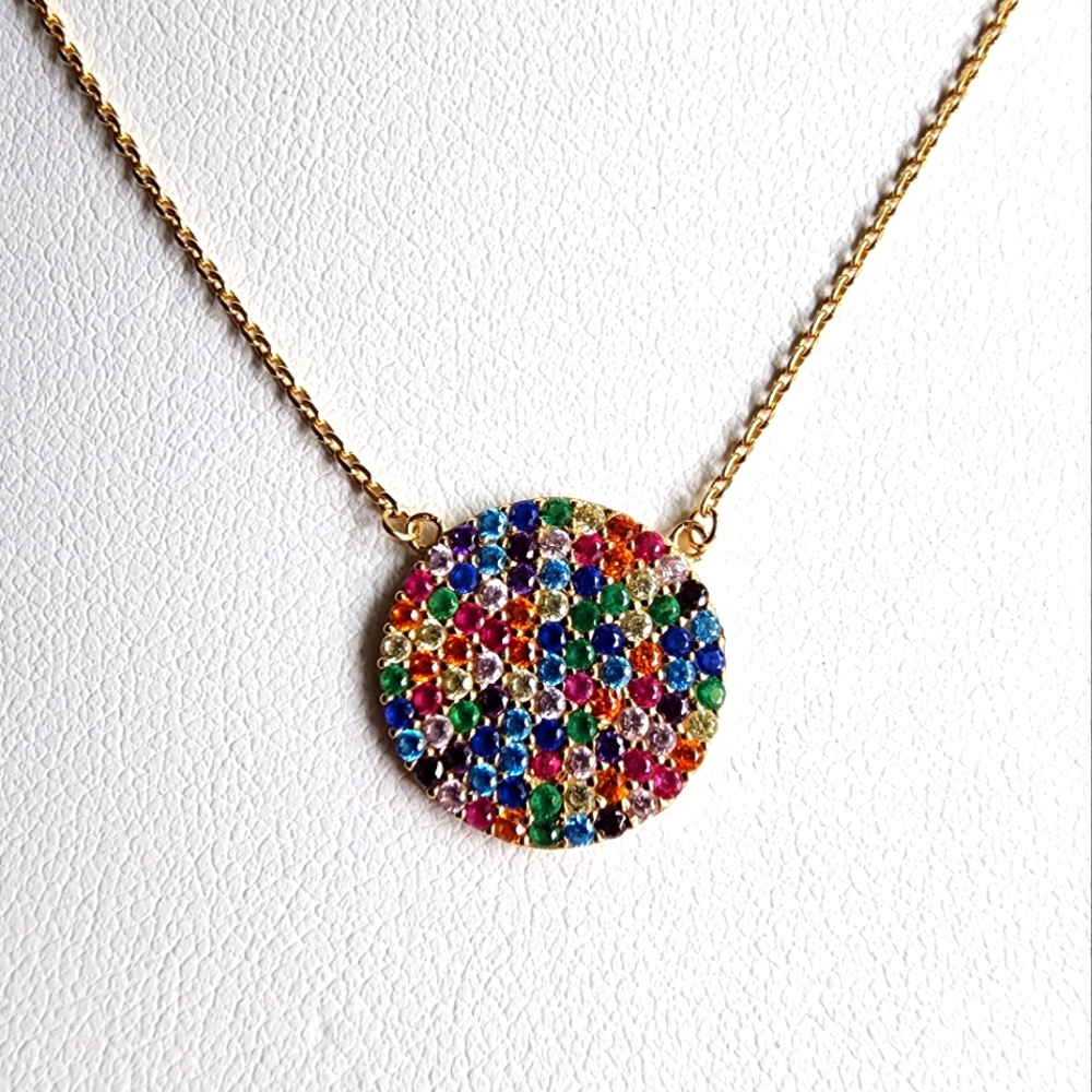 18Kt Rose Gold Semi Precious Gemstones Round Pendent Necklace.